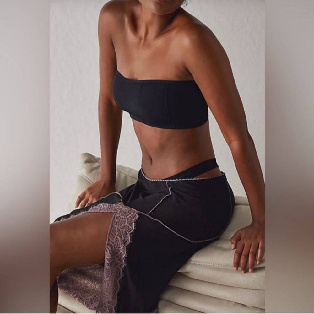 FREE PEOPLE INTIMATELY Into You Half Column Slip Size Small Black Mauve Lace NEW - Picture 4 of 5